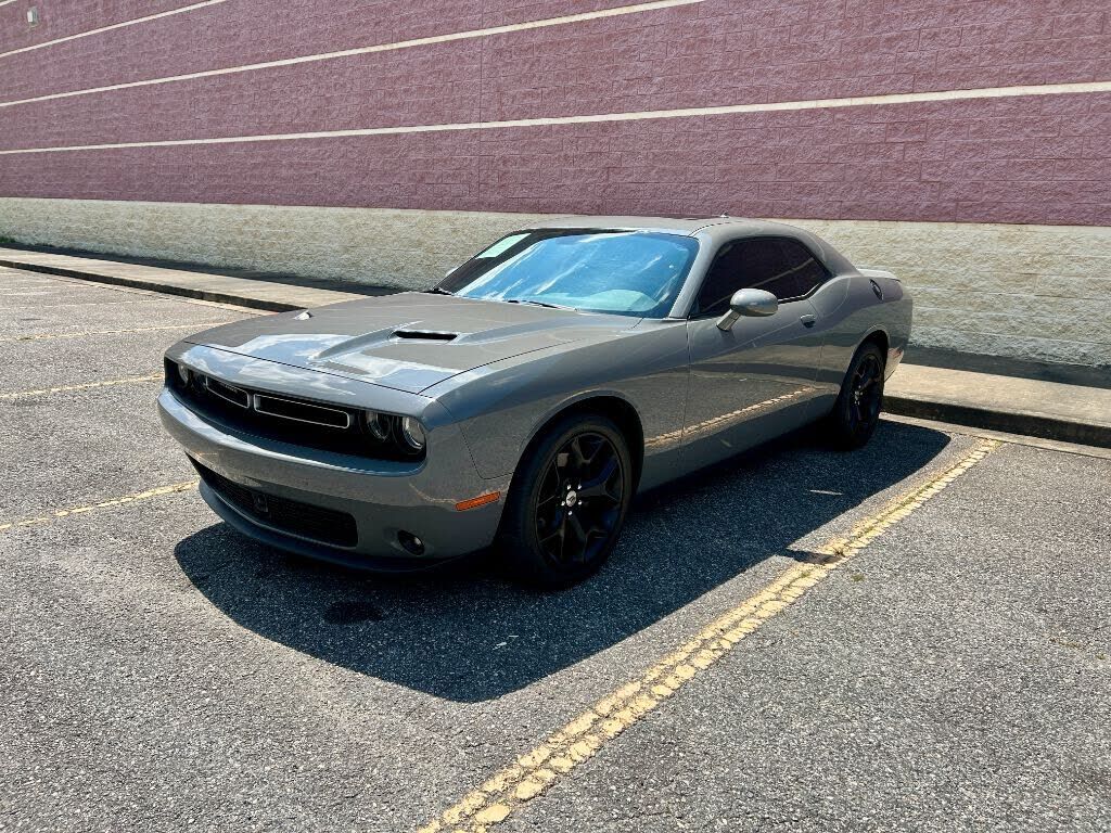 2017 DODGE Challenger
