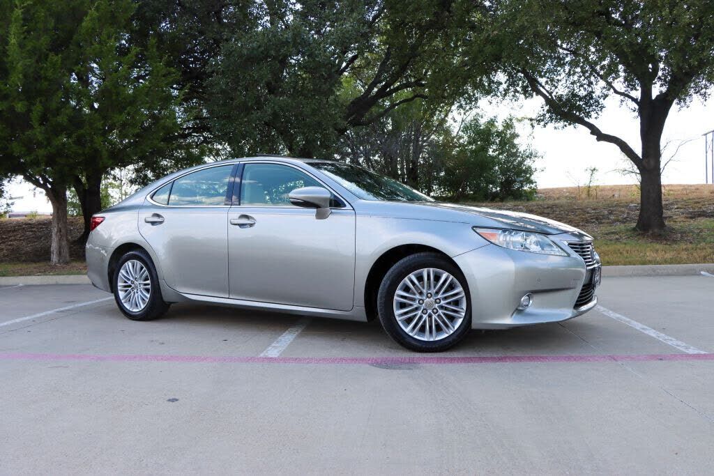 2015 LEXUS ES