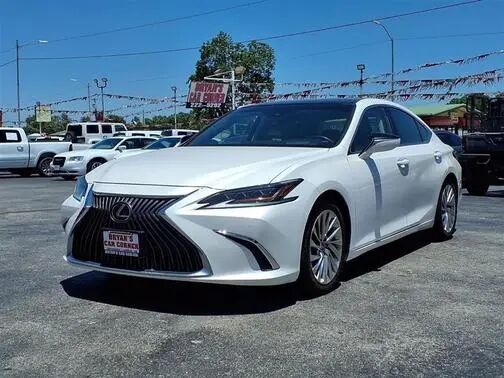 2020 LEXUS ES