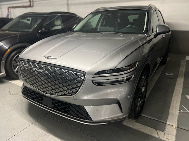 2023 GENESIS GV70