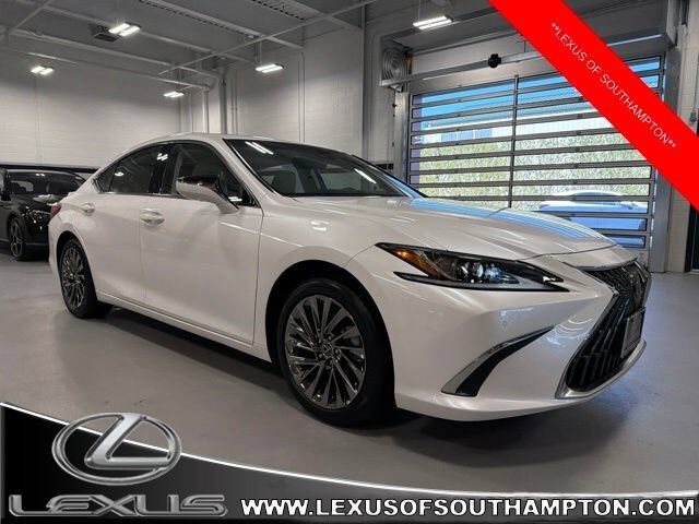 2025 LEXUS ES