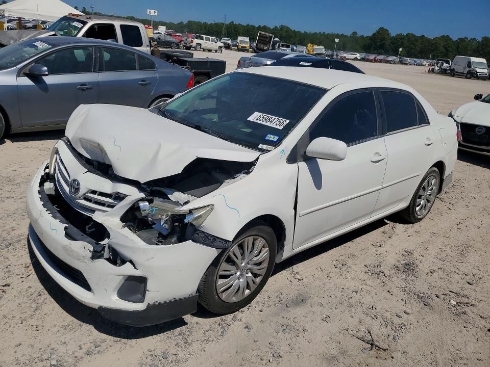 2013 TOYOTA Corolla