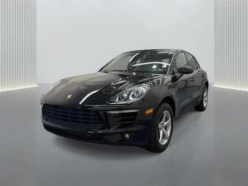 2017 PORSCHE Macan