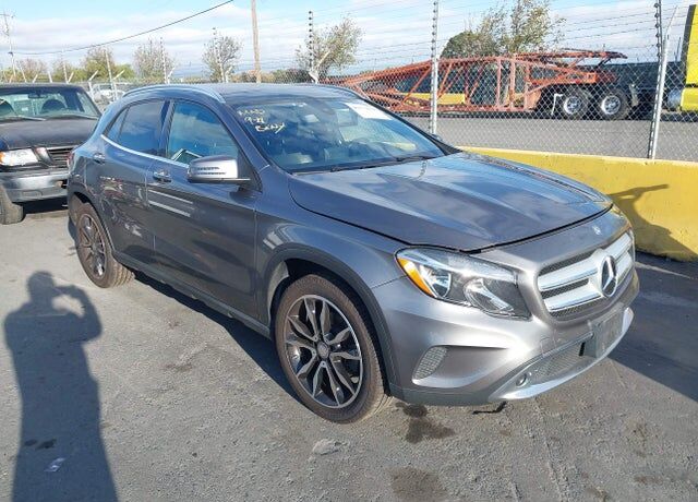 2017 MERCEDES-BENZ GLA-Class