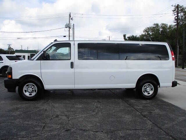 2019 CHEVROLET Express