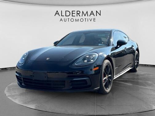 2018 PORSCHE Panamera