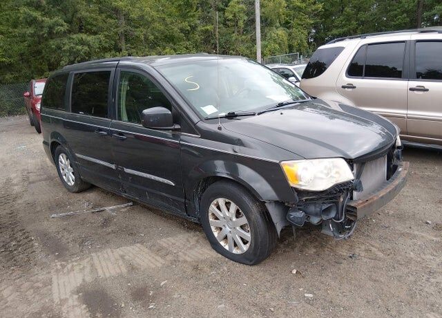 2012 CHRYSLER Town and Country