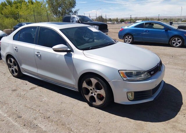 2012 VOLKSWAGEN Jetta