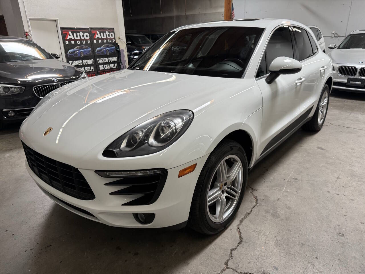 2015 PORSCHE Macan
