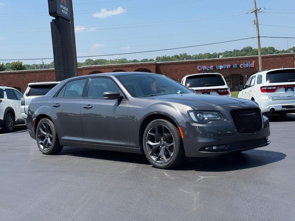 2023 CHRYSLER 300