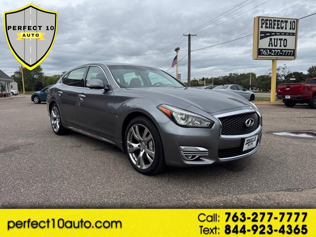 2017 INFINITI Q70L