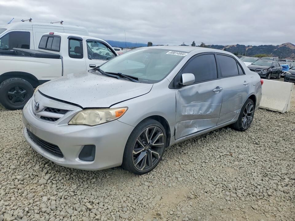 2012 TOYOTA Corolla