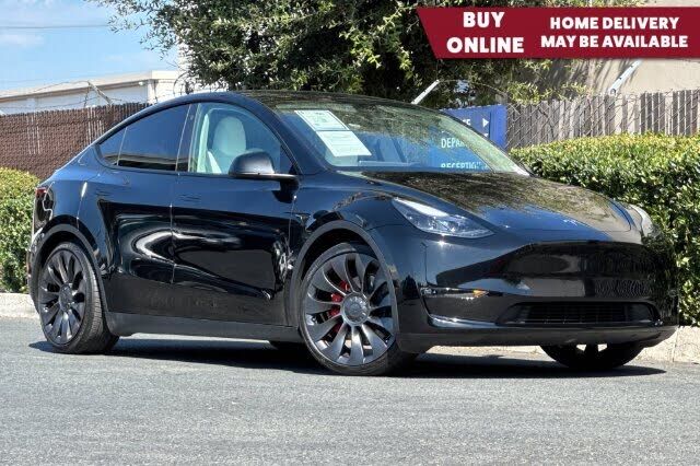 2023 TESLA Model Y