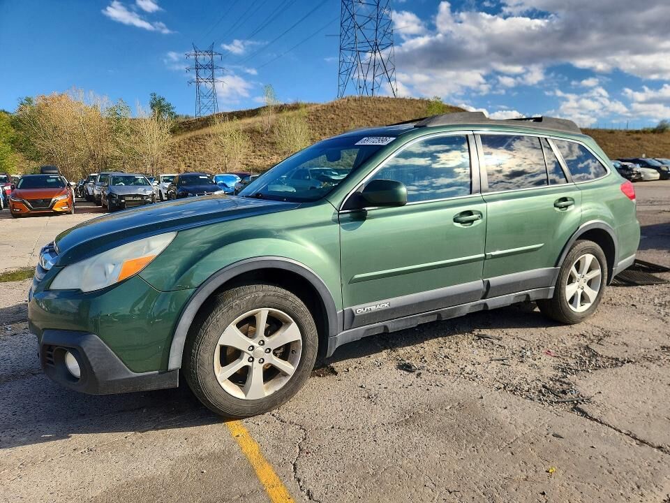 2014 SUBARU Outback
