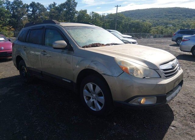 2010 SUBARU Outback