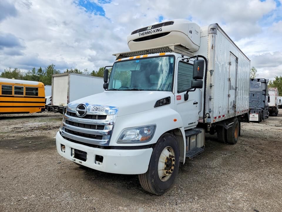 2020 HINO Conventional Type Truck