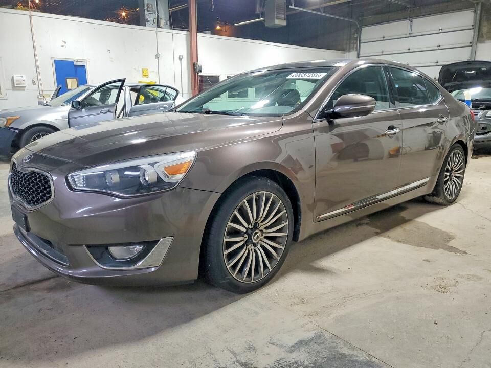 2014 KIA Cadenza