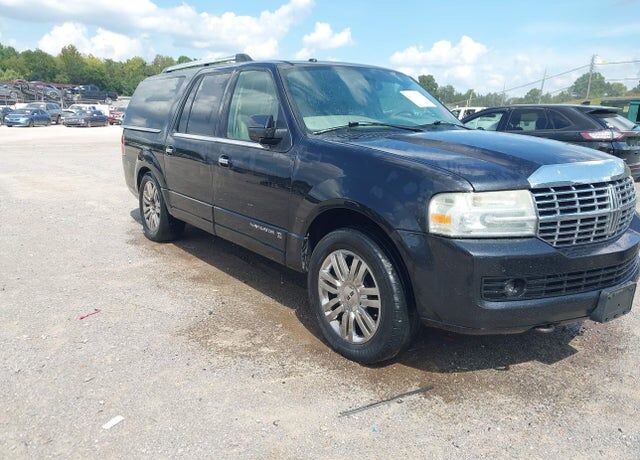 2010 LINCOLN Navigator