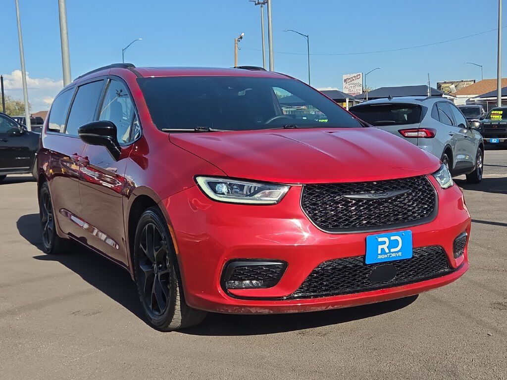 2025 CHRYSLER Pacifica