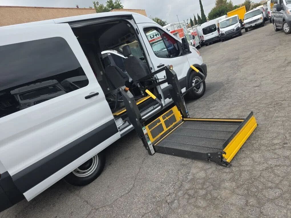 2017 FORD Transit