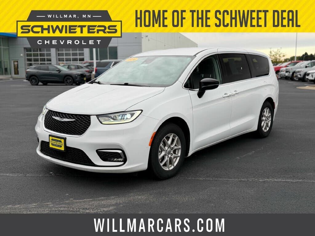 2024 CHRYSLER Pacifica