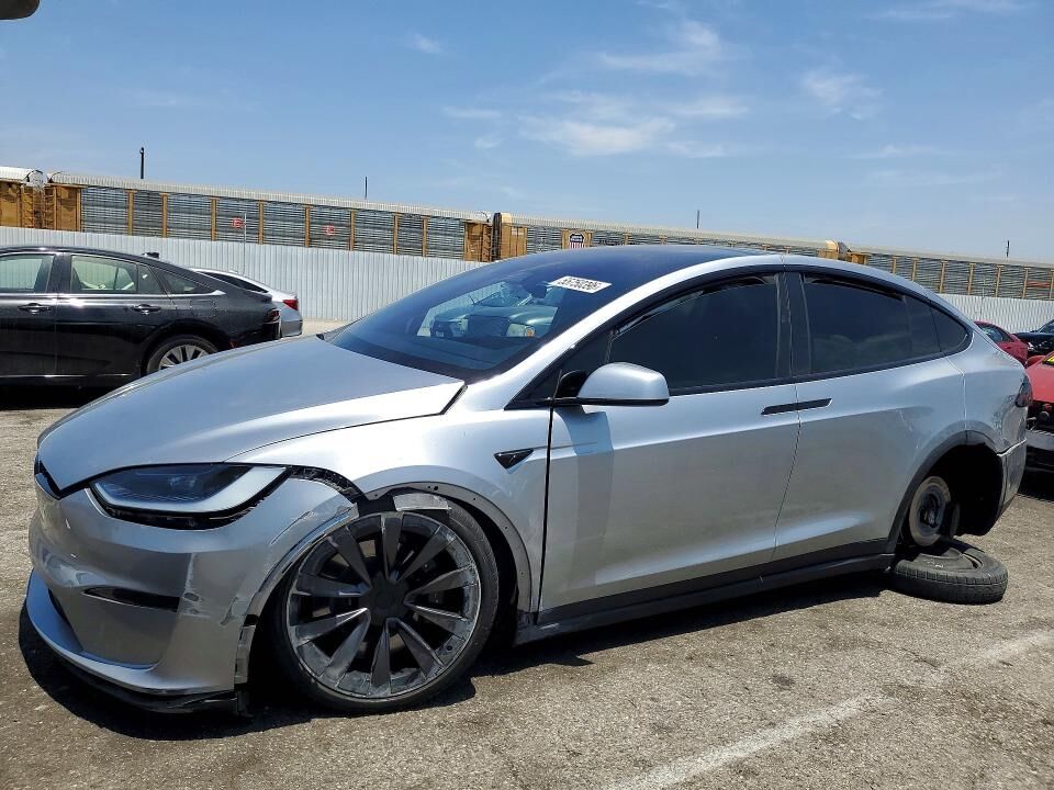 2024 TESLA Model X
