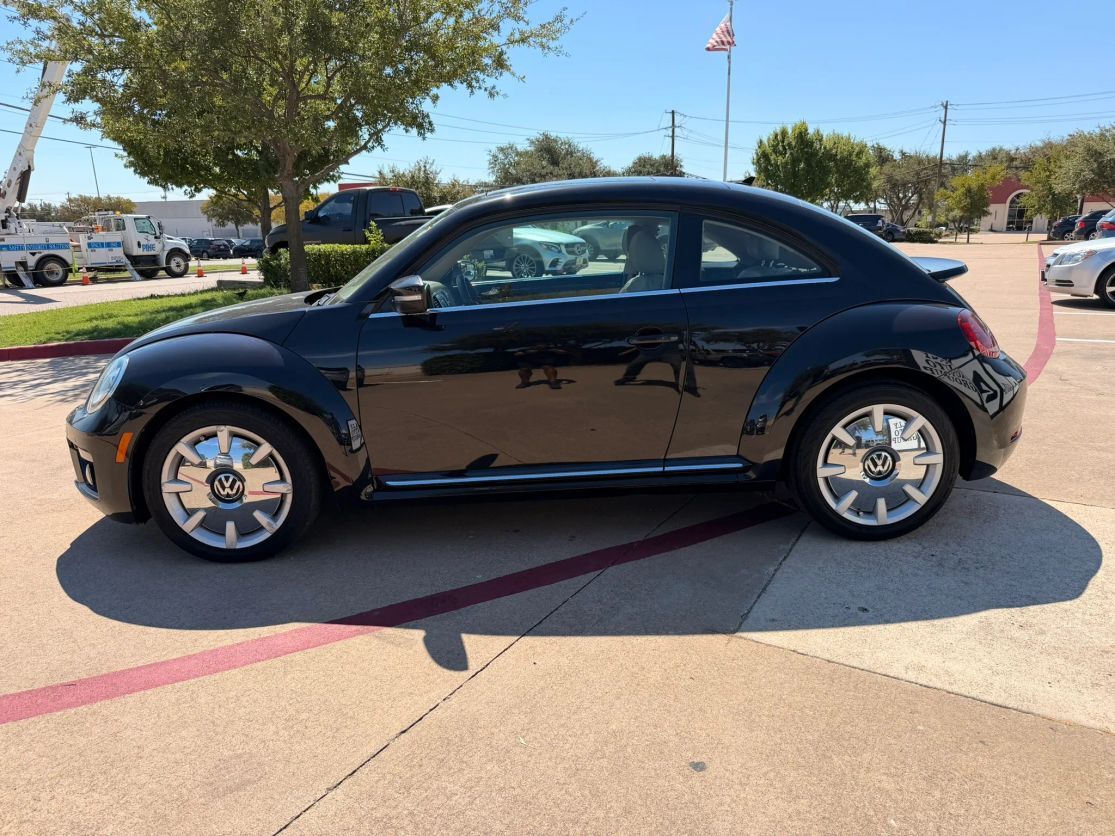 2018 VOLKSWAGEN Beetle