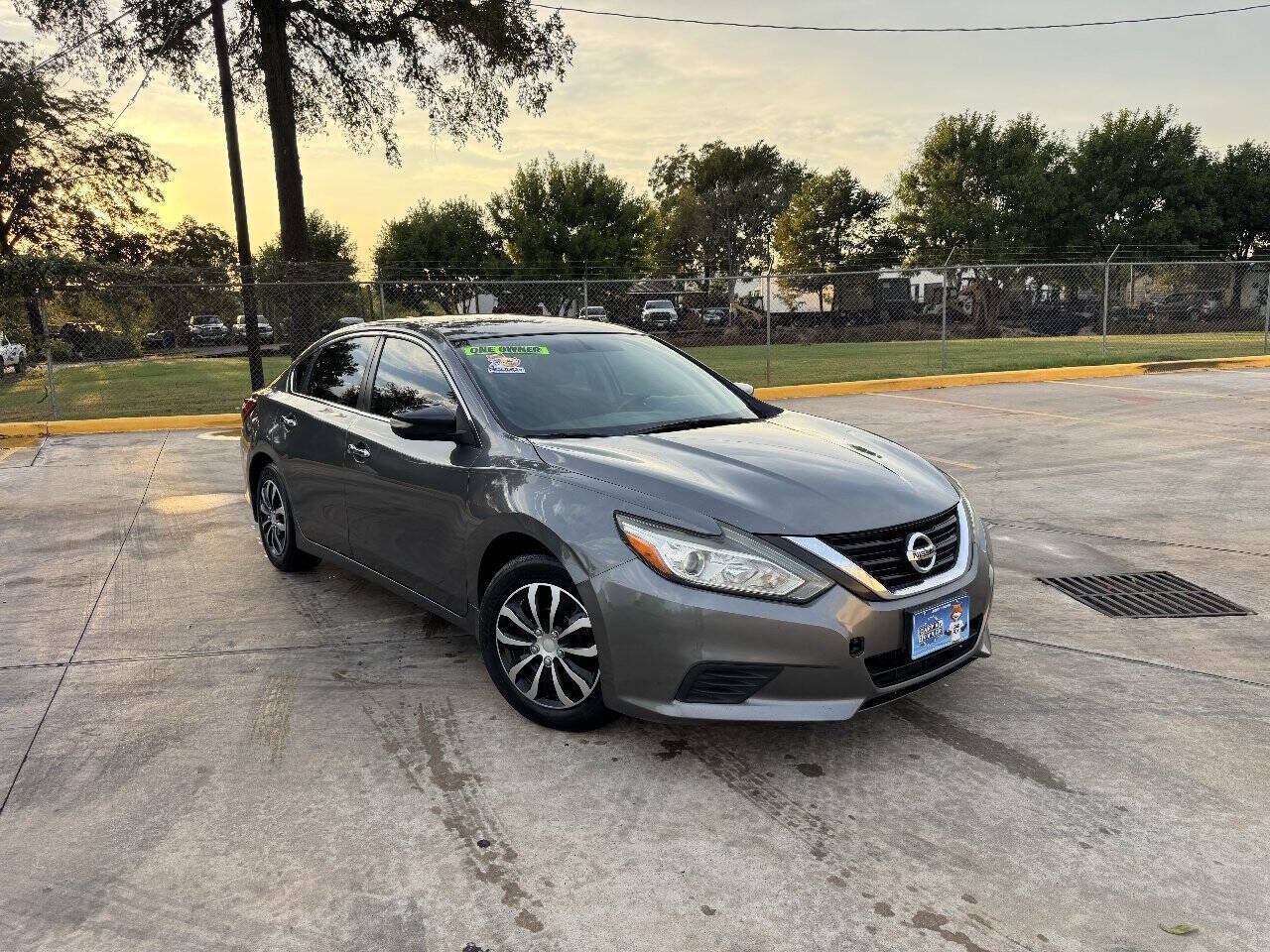 2017 NISSAN Altima