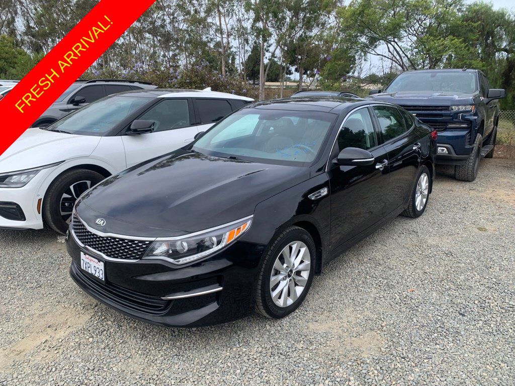 2017 KIA Optima