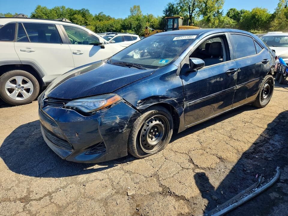 2017 TOYOTA Corolla