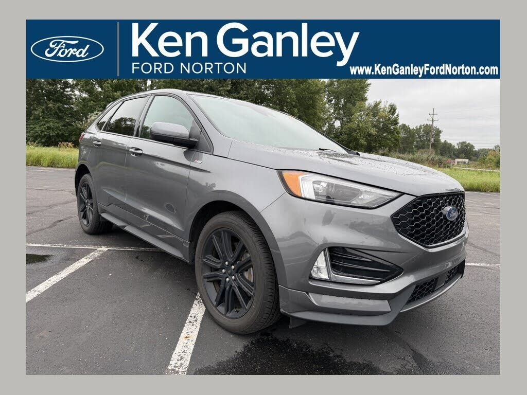 2022 FORD Edge