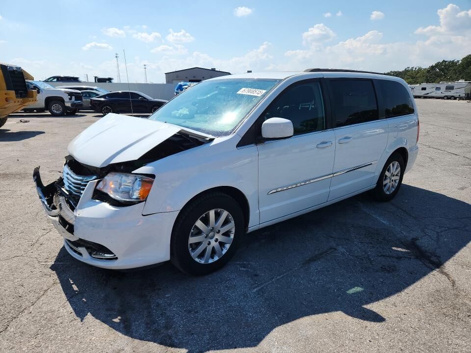 2016 CHRYSLER Town and Country