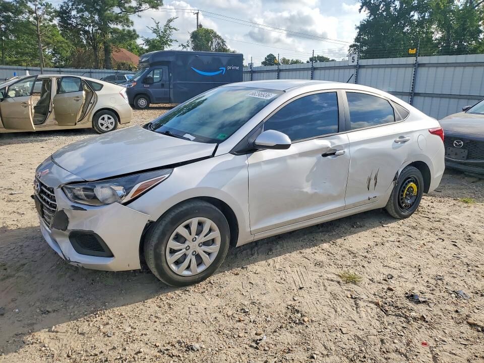 2022 HYUNDAI Accent