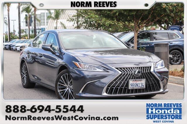 2024 LEXUS ES