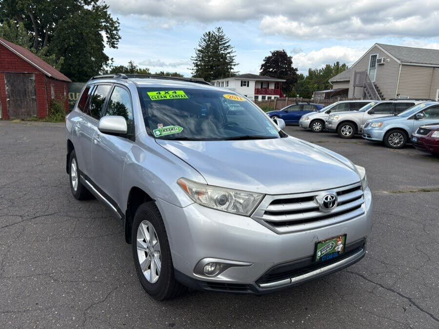 2011 TOYOTA Highlander