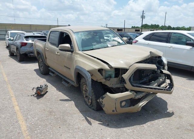 2020 TOYOTA Tacoma