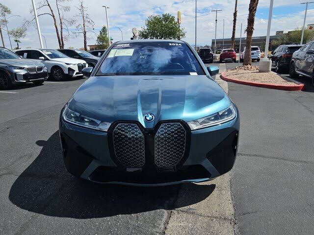 2024 BMW iX