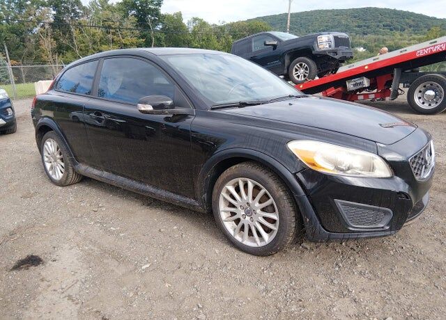 2011 VOLVO C30
