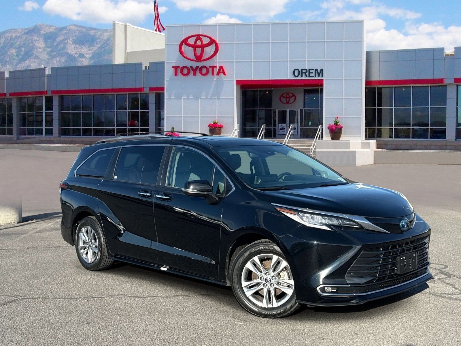 2024 TOYOTA Sienna