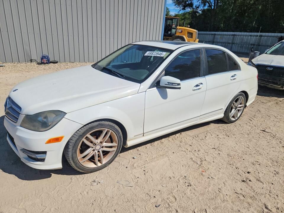 2013 MERCEDES-BENZ C-Class