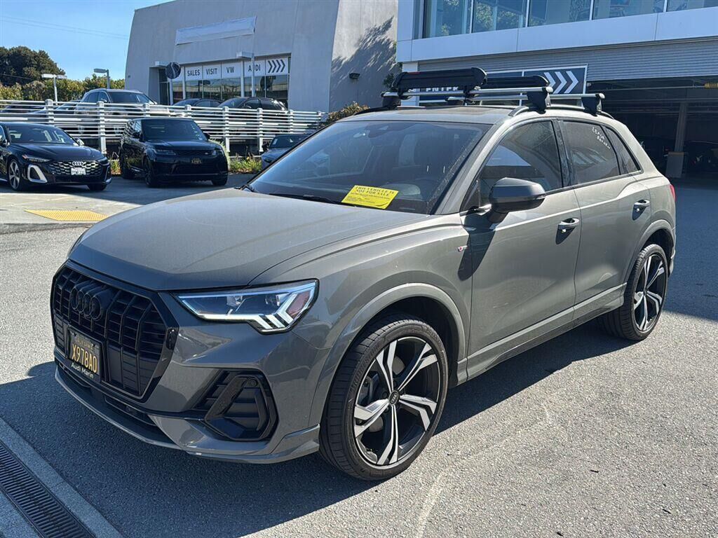 2023 AUDI Q3