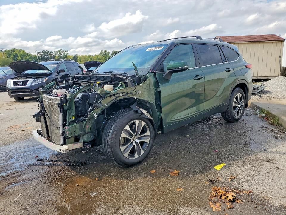 2023 TOYOTA Highlander
