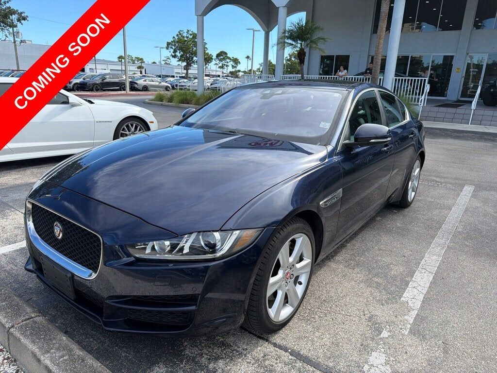 2017 JAGUAR XE