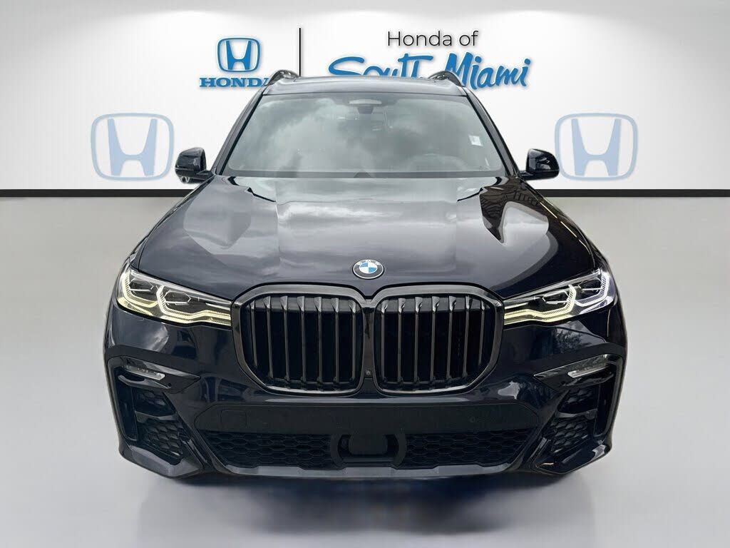 2022 BMW X7