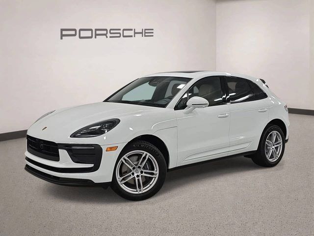 2026 PORSCHE Macan