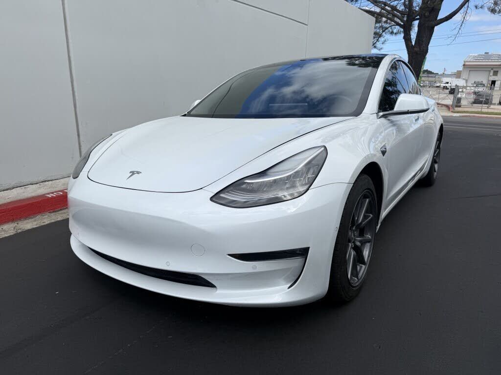 2020 TESLA Model 3