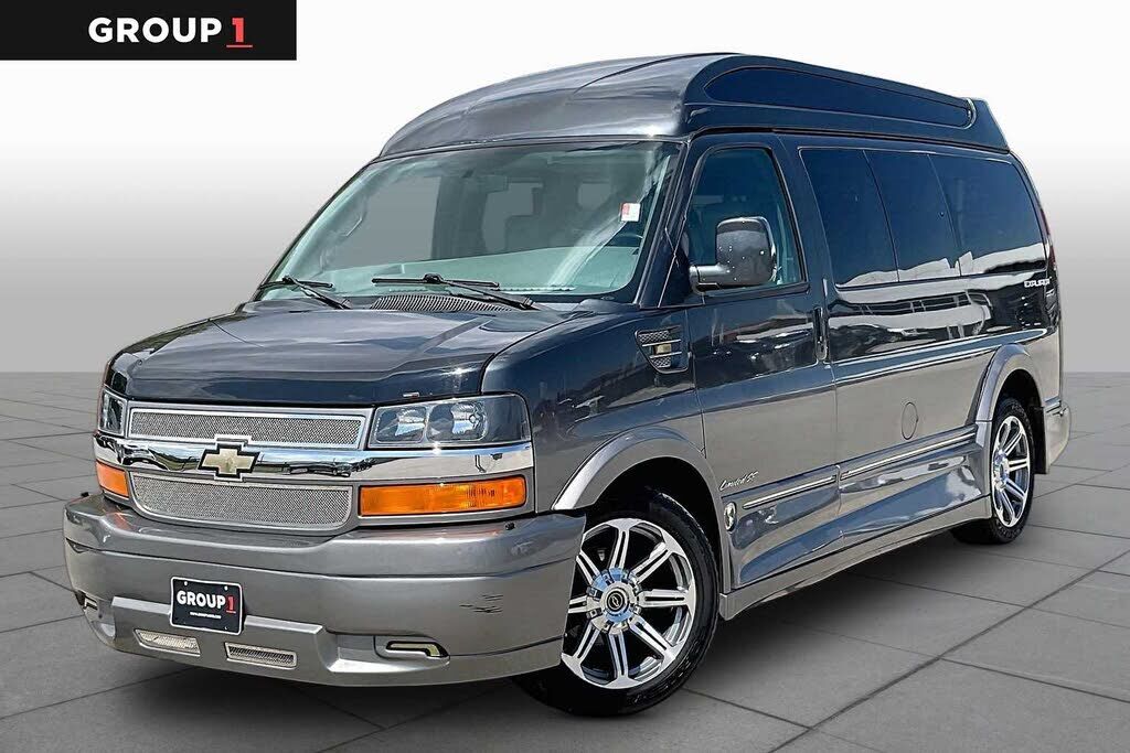 2017 CHEVROLET Express