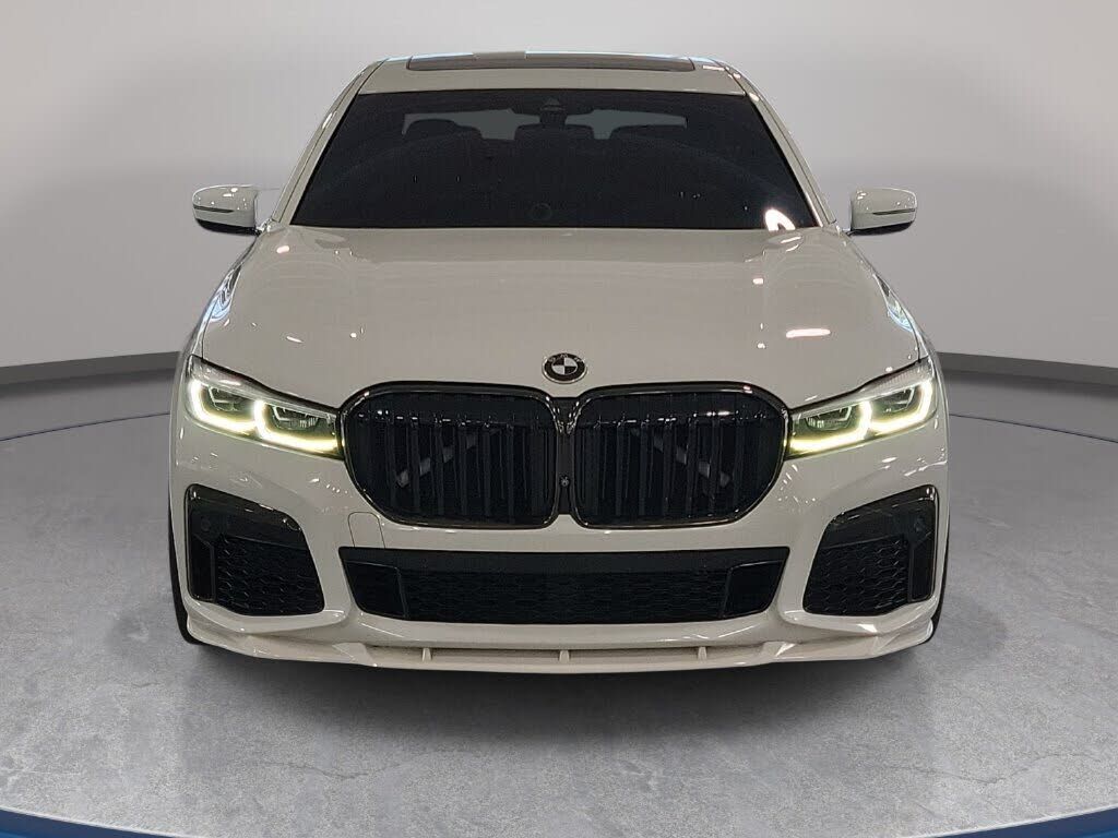 2020 BMW 740i