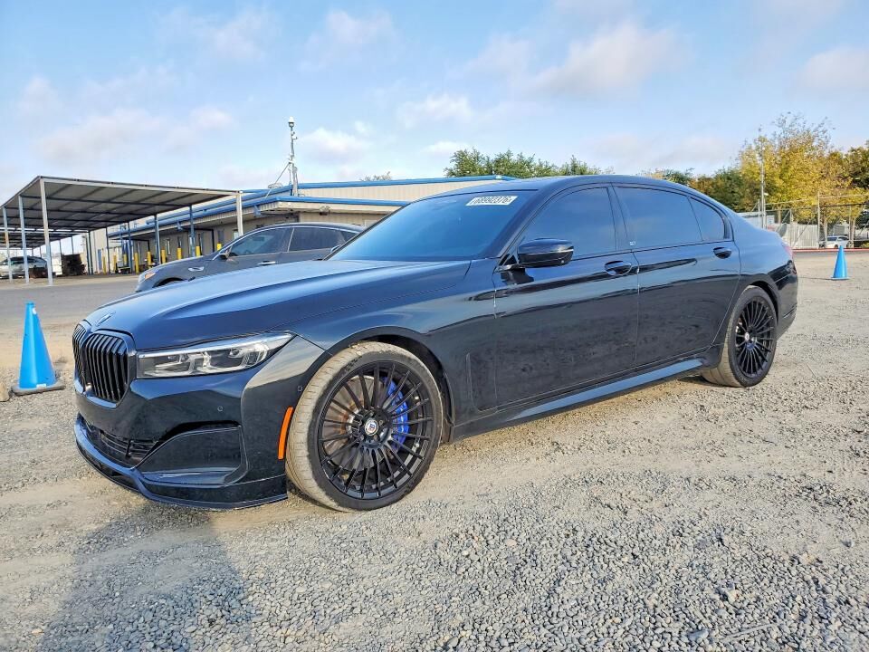 2022 BMW B7