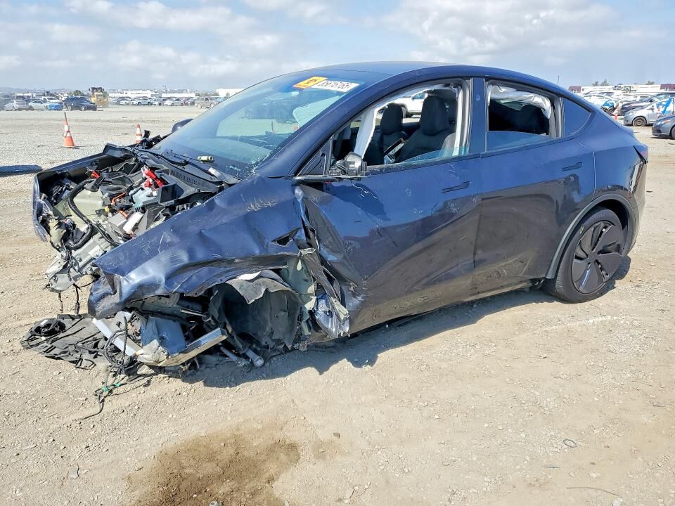 2026 TESLA Model Y